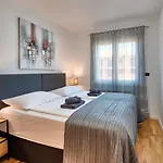 Apartament Art Monvidal